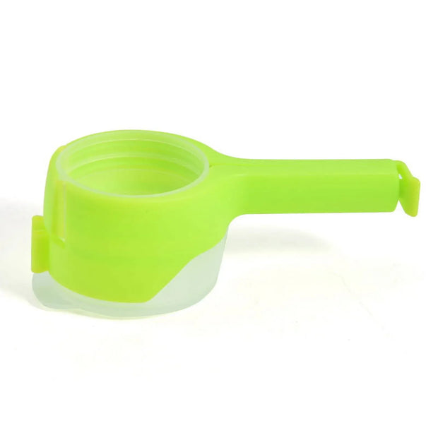 FreshLock 2-in-1 Sealing Clip & Pour Spout - Airtight Food Preserver Green