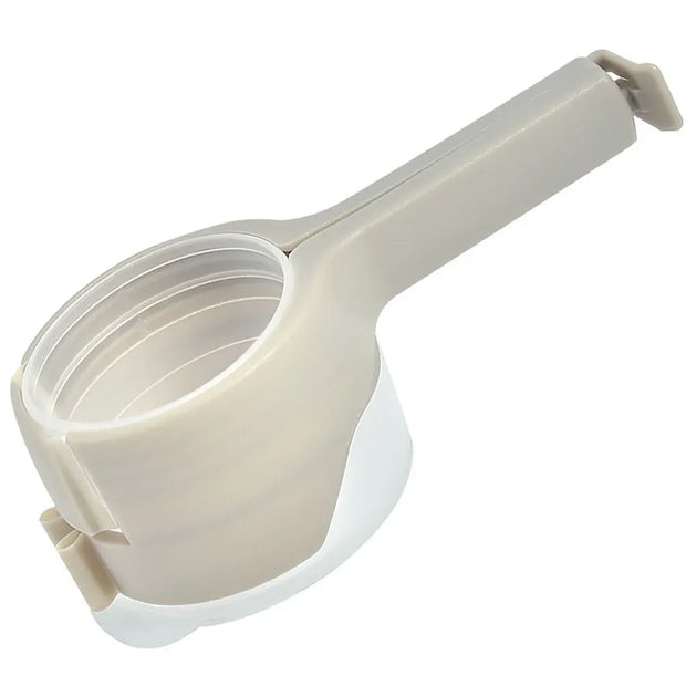 FreshLock 2-in-1 Sealing Clip & Pour Spout - Airtight Food Preserver Gray