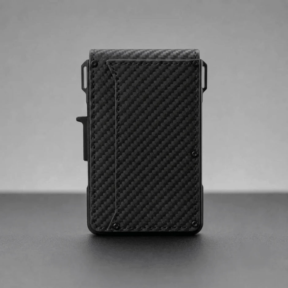 Minimalist Wallet – Maximum Capacity. Minimal Footprint carbon back